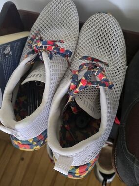 NOBULL White Mesh Sneakers with Multicolor Camouflage Accents